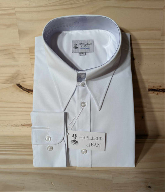 Chemise à languette à col proche
