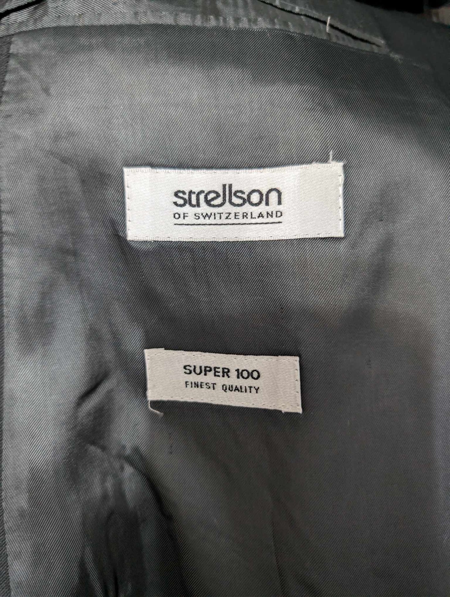 Classique costume croisé gris en laine