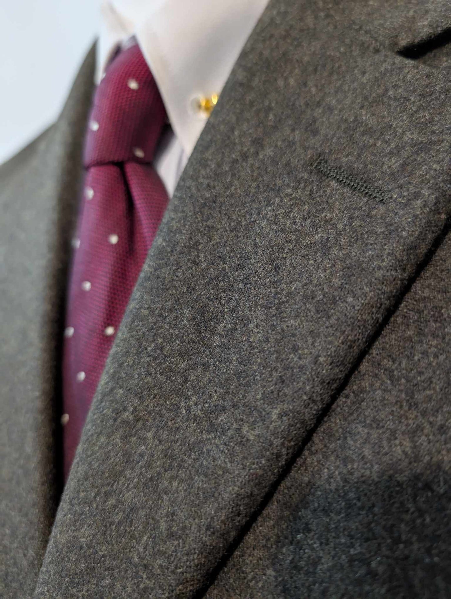 Gentil costume gris vert en flanelle lourde