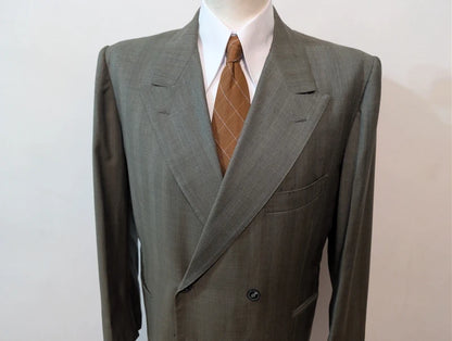 Légendaire costume croisé gris en laine