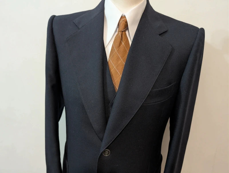 Eleganter marineblauer 3-teiliger Wollanzug