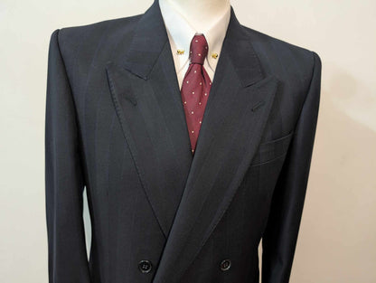 Incroyable costume croisé pinstripe en laine