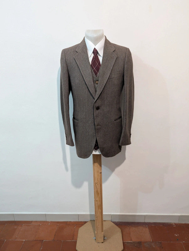 Gentil costume 3 pièces marron en flanelle