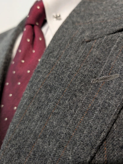 Furieux costume croisé pinstripe en flanelle lourde