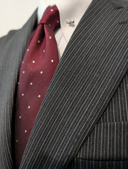 Original costume gris a rayures en laine