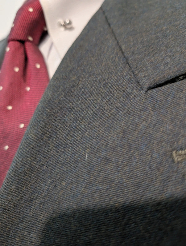 Légendaire costume croisé gris vert en flanelle