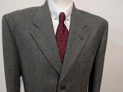 Magnifique costume gris en flanelle lourde
