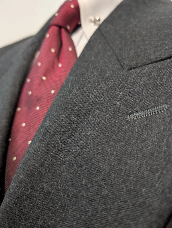 Furieux costume croisé en flanelle lourde