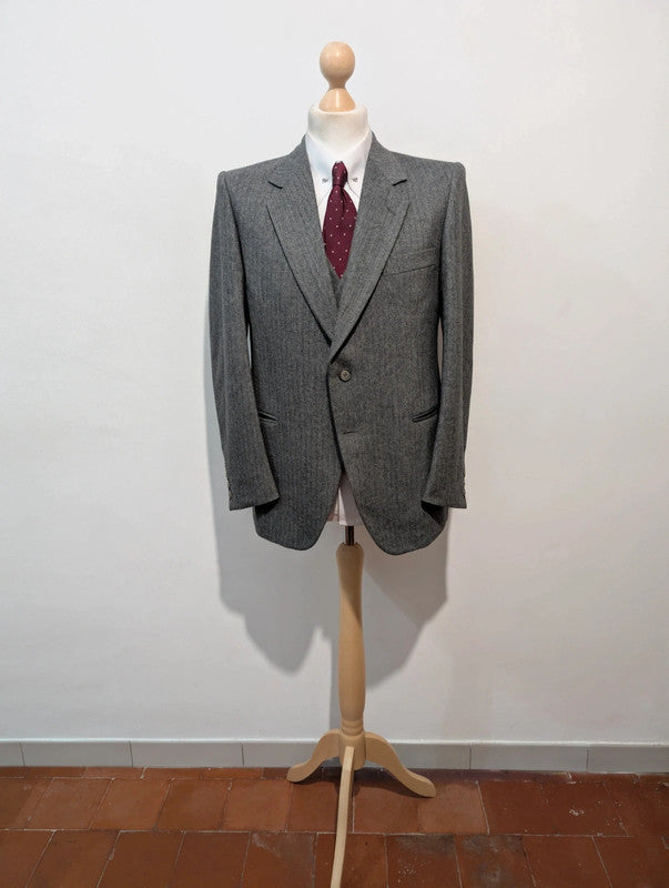 Redoutable costume 3 pièces a chevron en tweed