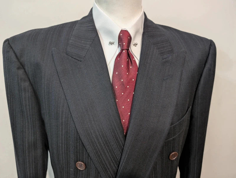 Amazing double-breasted wool suit