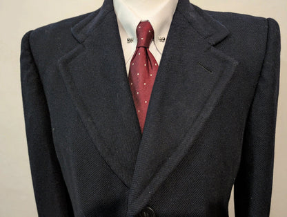 Classique manteau bleu marine en laine