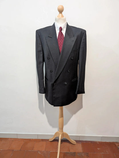 Élégant costume croisé gris en laine