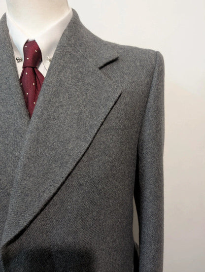 Exceptionnel manteau gris en tweed