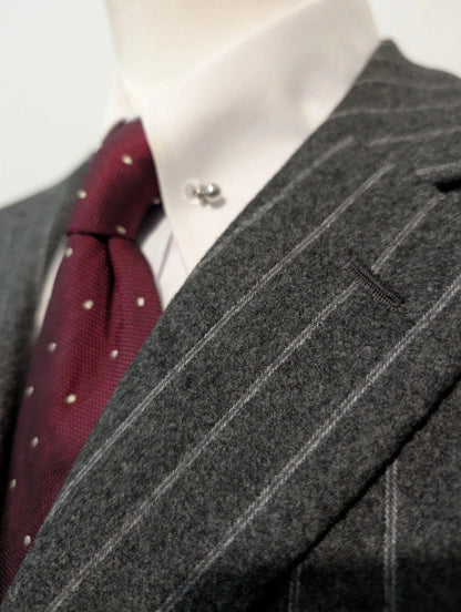 Méchant costume chalkstripe en flanelle lourde