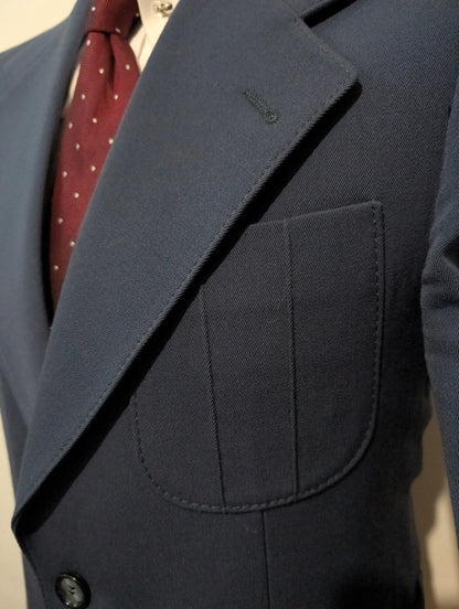Spectaculaire veste bleu en laine