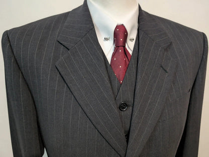 Furieux costume 3 pièces pinstripe