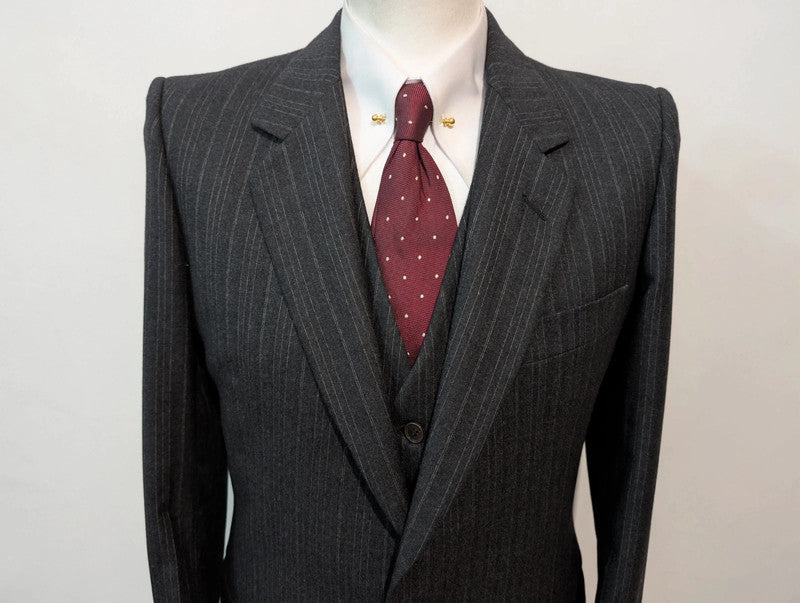 Gentil costume 3 piece pinstripe en flanelle