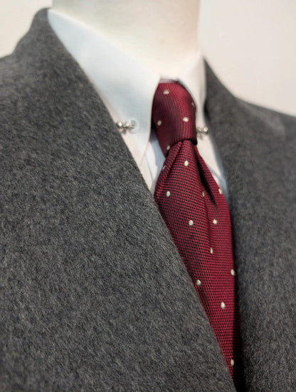 Éclatant manteau gris en laine lourde
