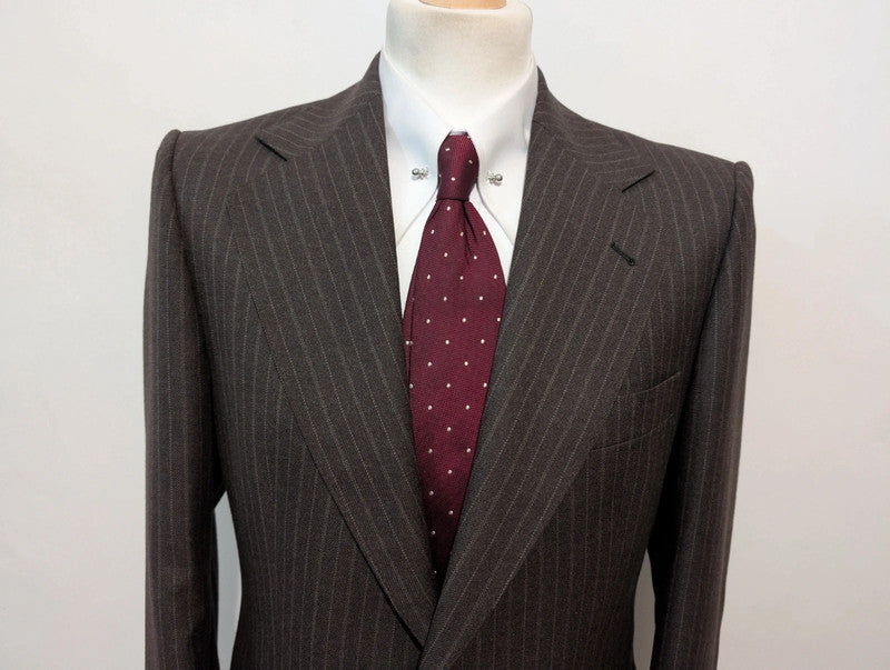 Légendaire costume pinstripe  marron en flanelle