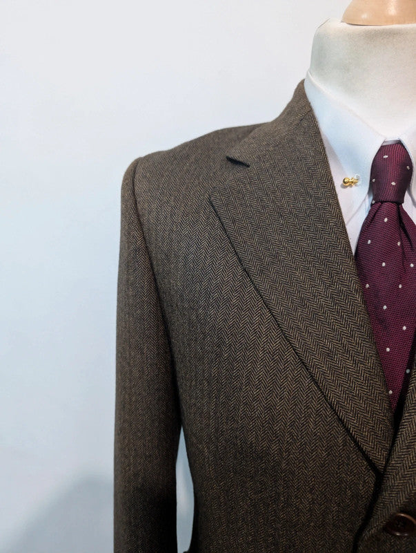 Formidable veste marron à chevron en tweed