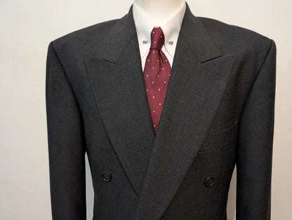 Classique costume croisé gris en laine froide