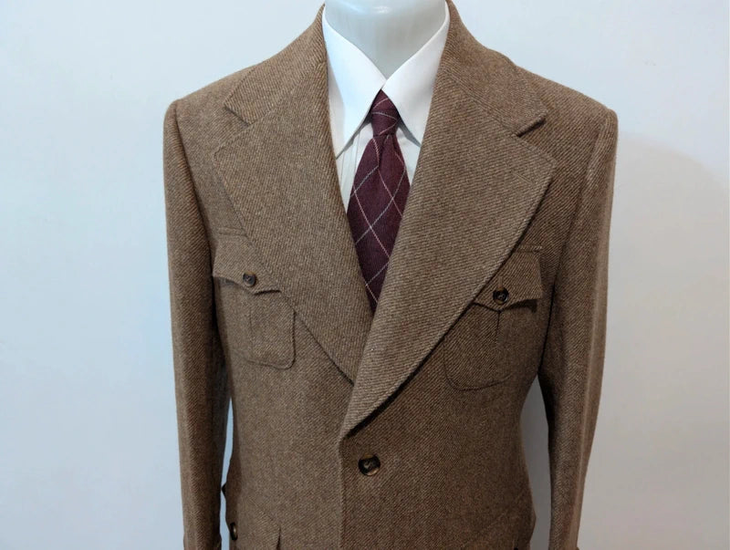 Legendäre braune Tweedjacke