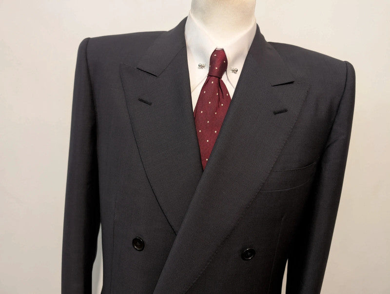Excellent costume croisé gris bleu en laine froide