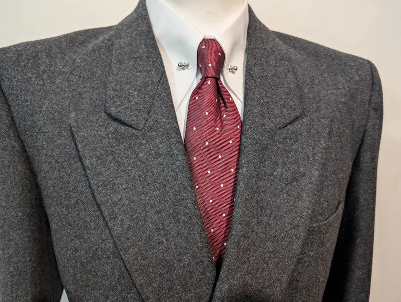 Rugged grey double-breasted suit in heavy flannel