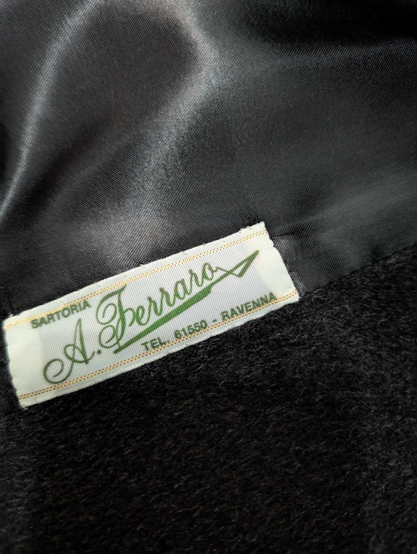 Phénoménal manteau de couleur gris anthracite en cachemire