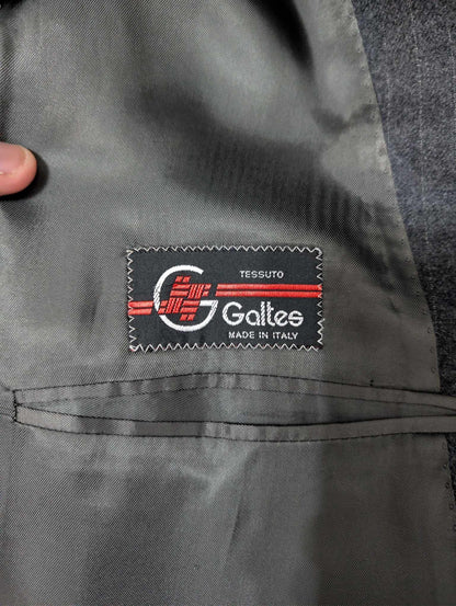 Magnifique costume pinstripe en flanelle