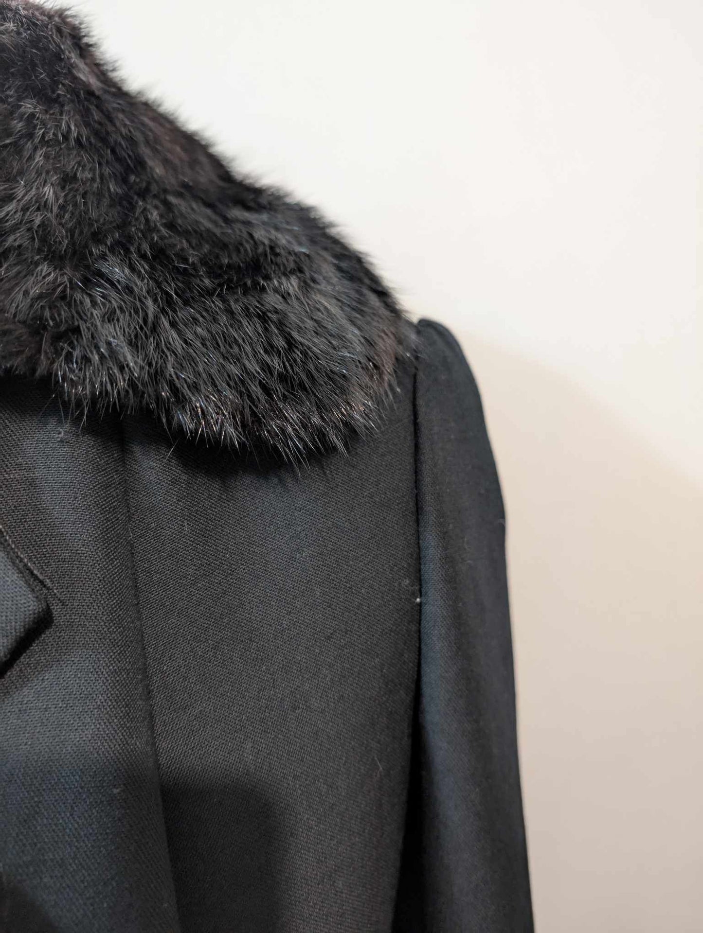 Mignon manteau croisé noir femme