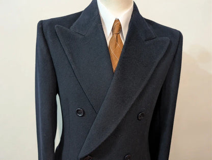Unglaublicher marineblauer Zweireihermantel aus Wolle