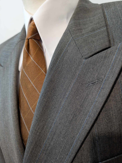 Spectaculaire costume croisé gris en laine