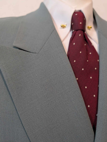 Élégant costume croisé de couleurs gris bleu en laine