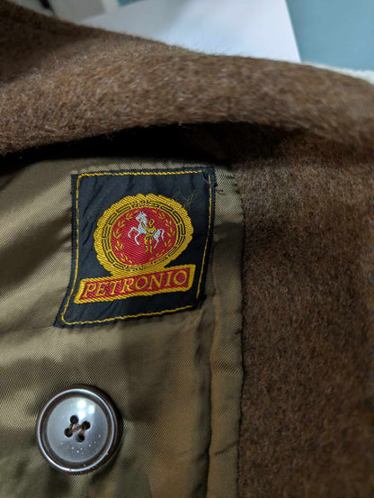 Gentil manteau croisé marron en laine