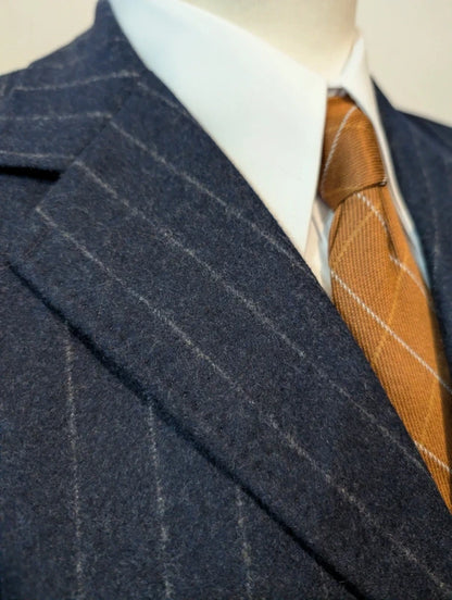 Unglaublicher schwerer Flanellanzug mit Kreidestreifen