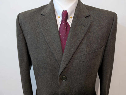 Gentil costume gris vert en flanelle lourde