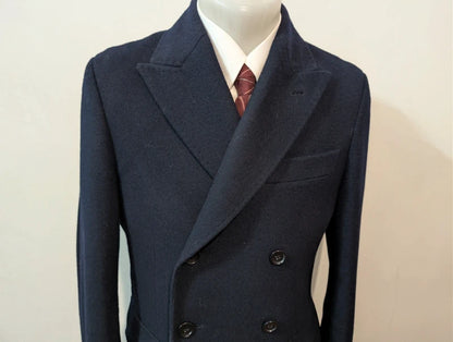 Kurzer Wollpolomantel