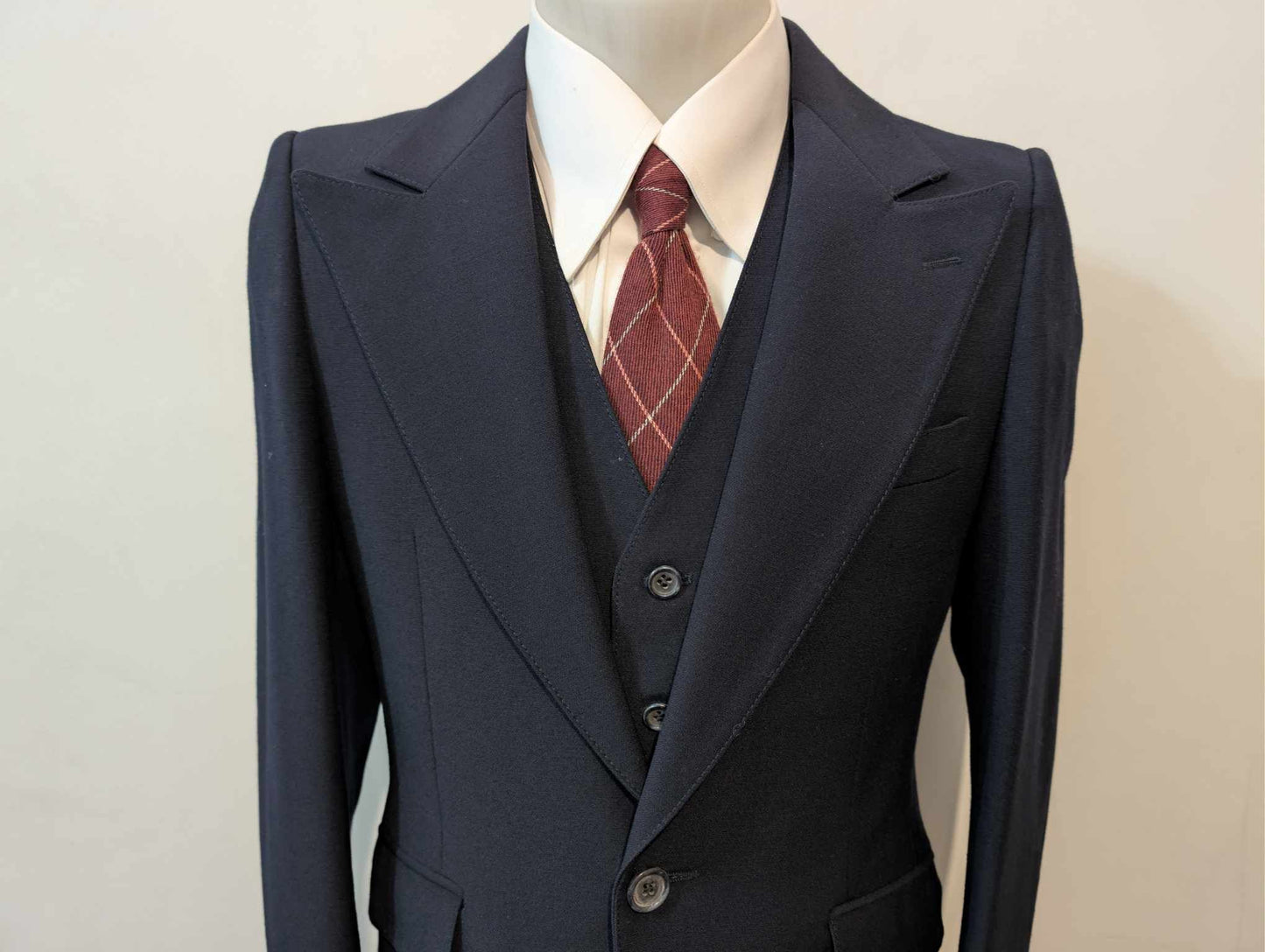 Incroyable costume 3 pièces bleu marine