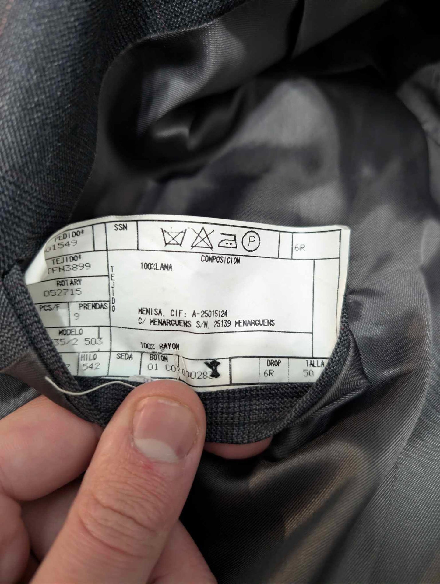 Prächtiger zweireihiger Wollanzug.