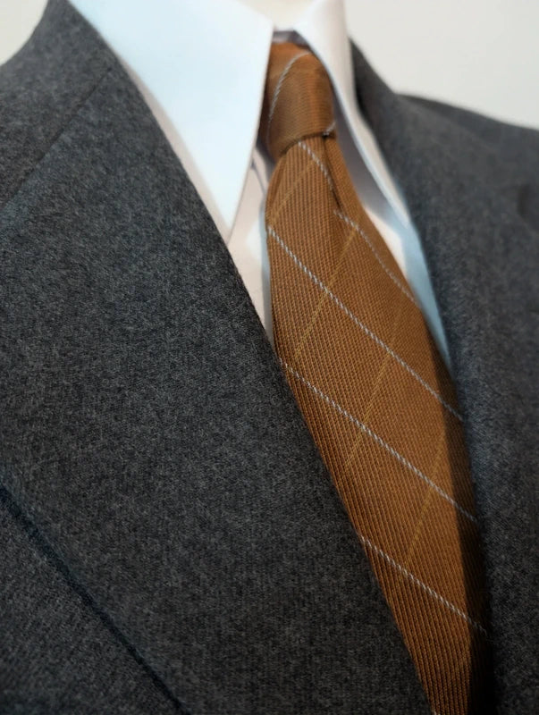 Sublime costume gris en flanelle lourde