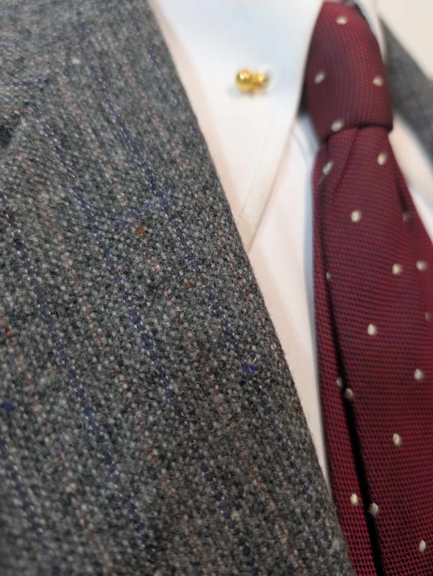 Adorable costume gris en donneegale tweed