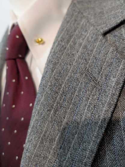 Gentille costume pinstripe en tweed