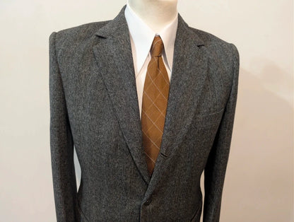 Fabelhafter grauer Wollanzug