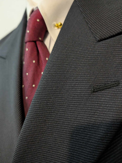 Incroyable costume croisé de couleurs gris anthracite en laine