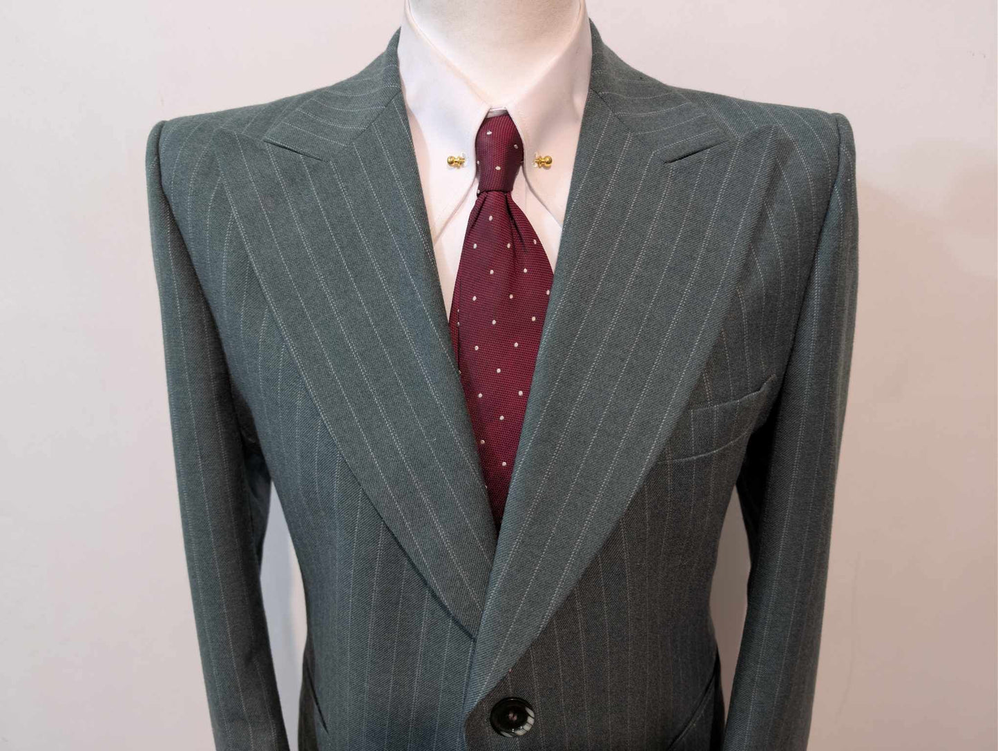 Redoutable costume pinstripe vert en flanelle
