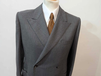 Außergewöhnlicher, zweireihiger grauer Wollanzug