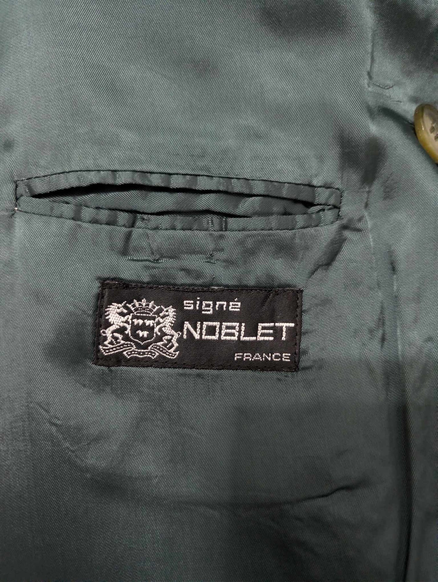 Magnifique costume croisé vert en laine