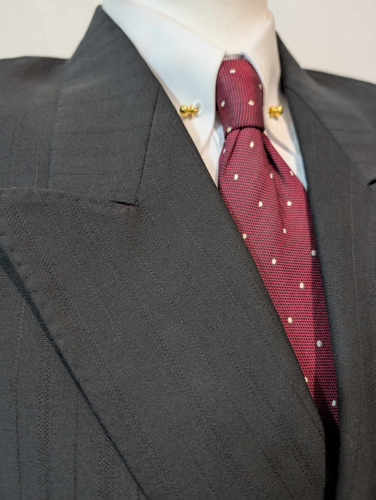 Sublime costume croisé noir a rayures