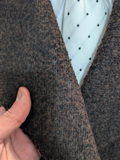 Schöner zweireihiger Wollmantel